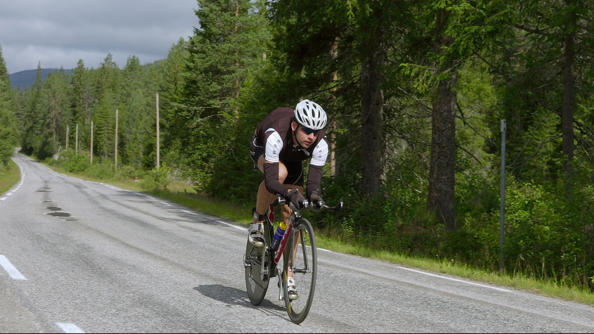 灰熊生死战取胜雷霆，欧文关键时刻站出来的背后，是团队信念的胜利