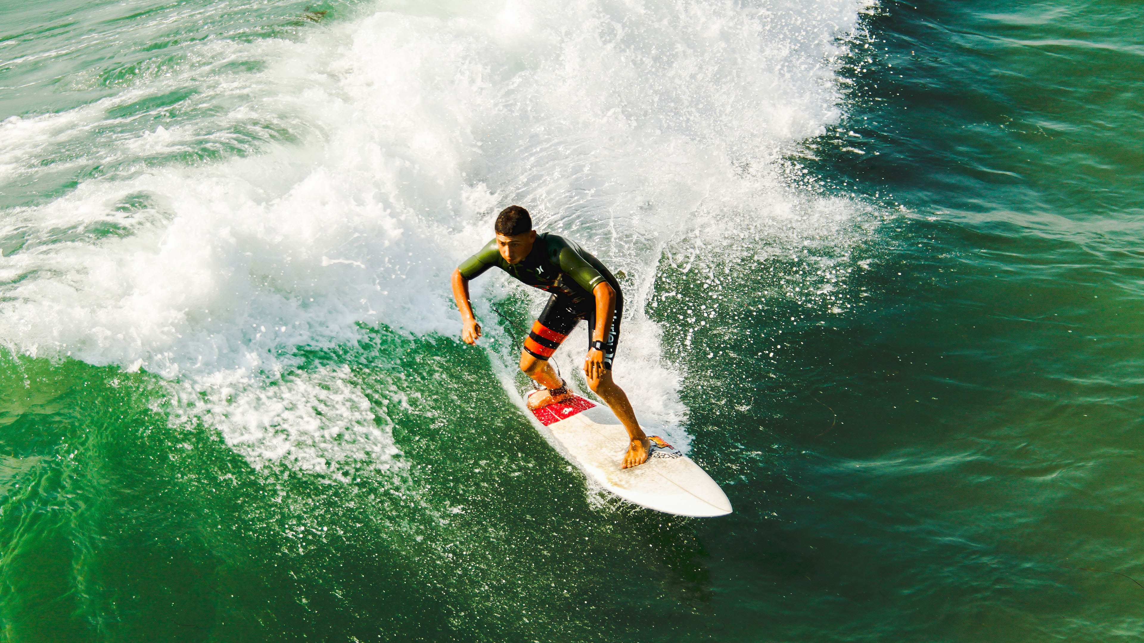开云体育官网-西甲国家德比焦点战，老鹰打穿开拓者，跨界竞技的隐喻与启示